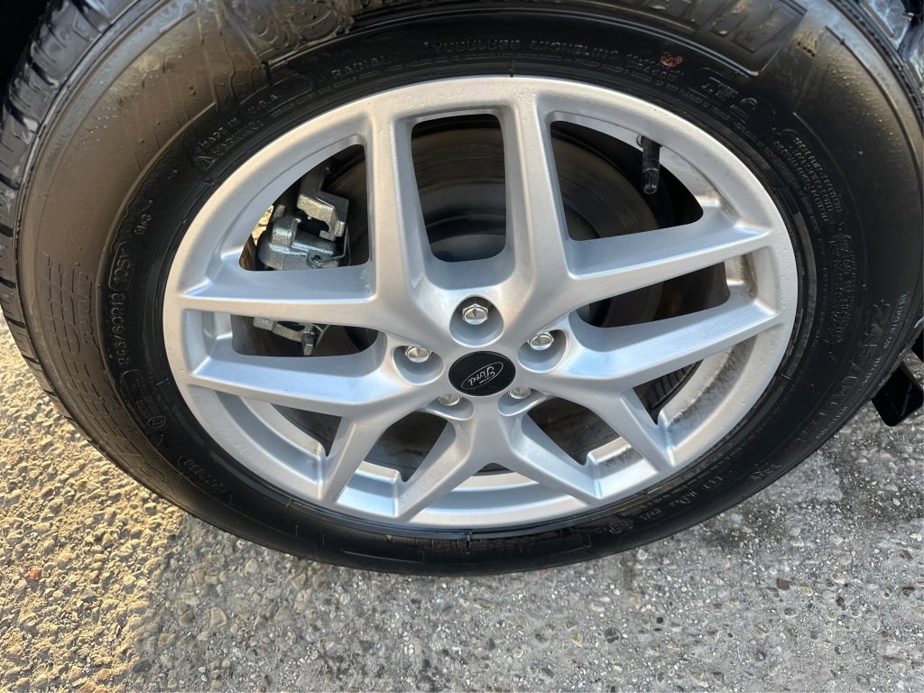 Used 2024 Ford Edge SEL w/ Convenience Package image 16