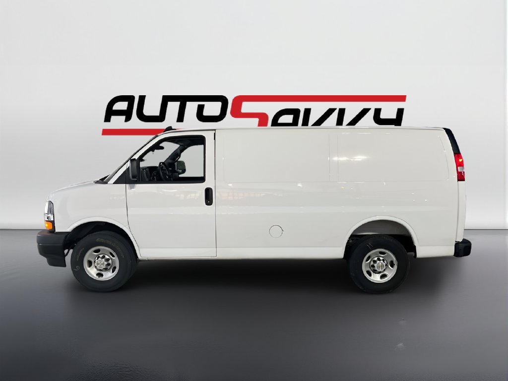 Used 2025 Chevrolet Express 2500 w/ Communications Package RWD image 4