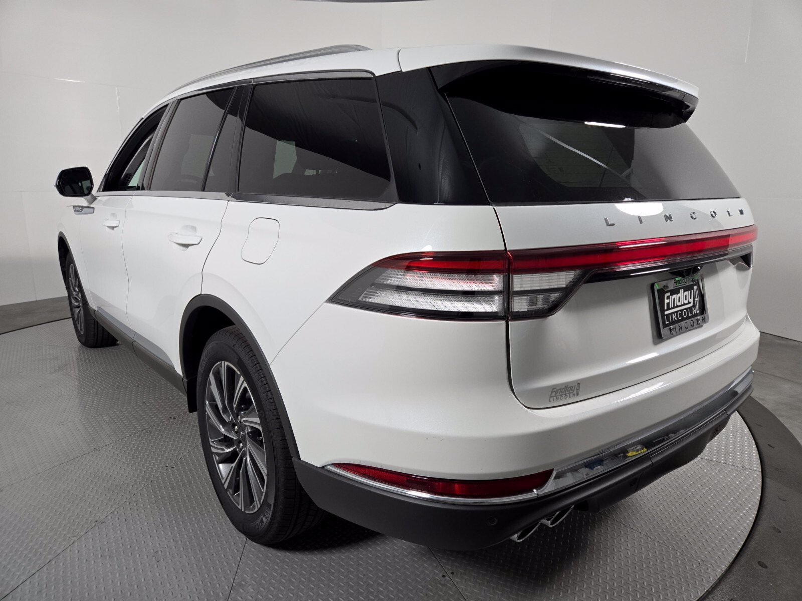 New 2026 Lincoln Aviator AWD image 7