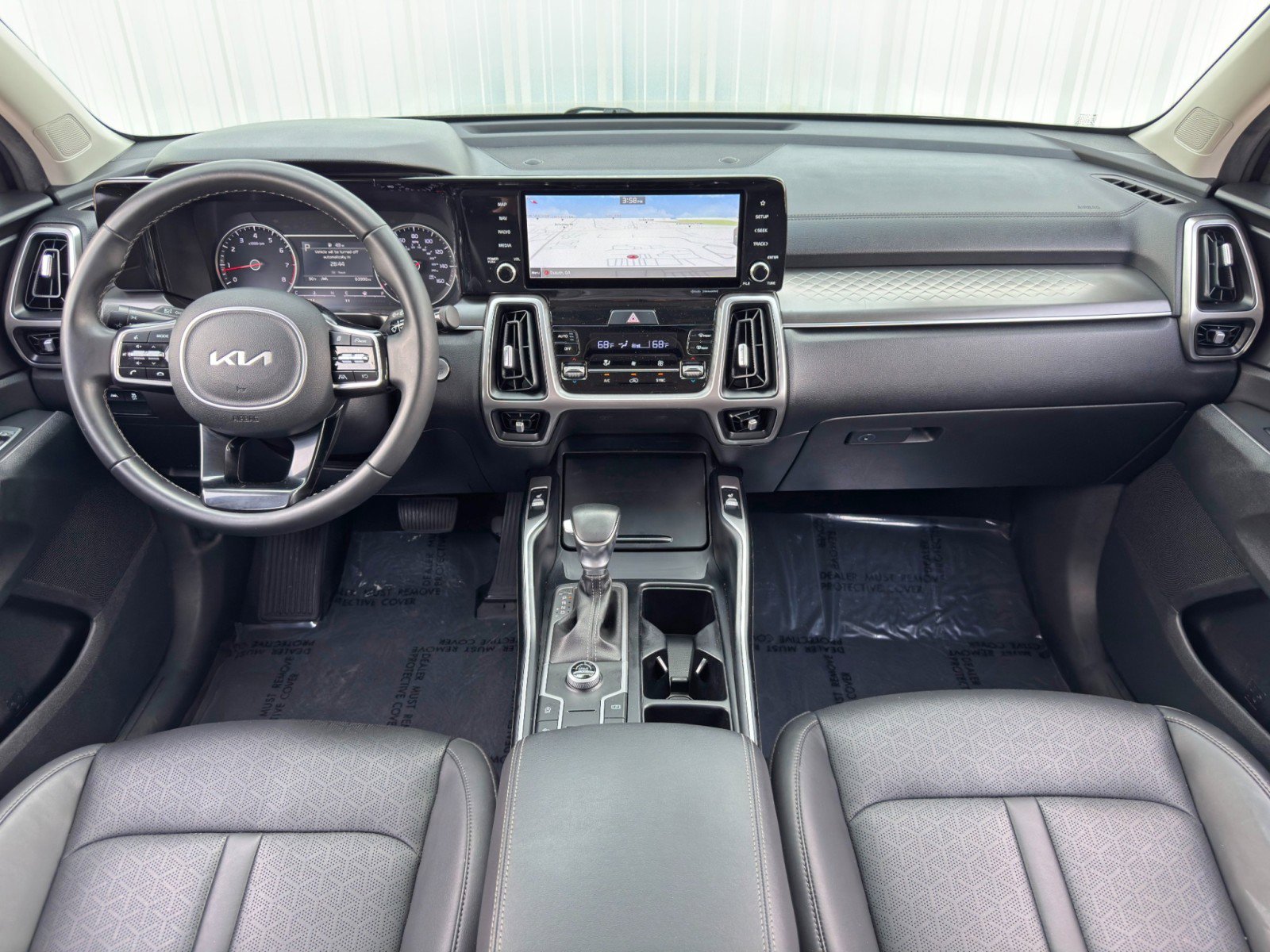 Used 2022 Kia Sorento S w/ Panoramic Sunroof Package FWD image 12