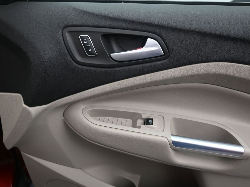 Used 2014 Ford Escape Titanium w/ Equipment Group 401A image 18