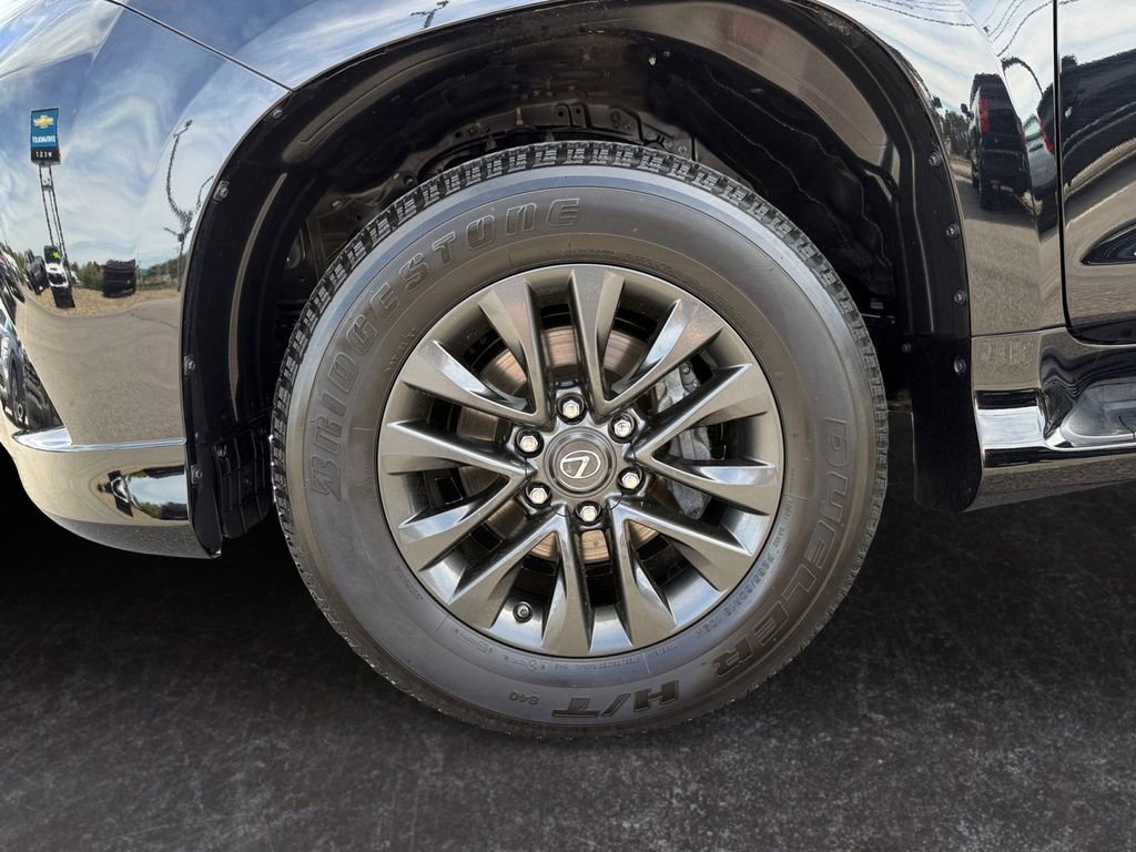 Used 2023 Lexus GX 460 Premium w/ Premium Package image 9