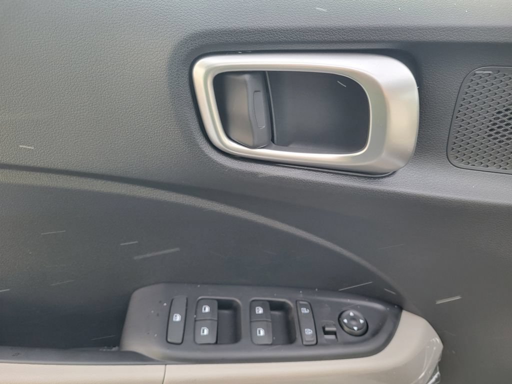 New 2026 Hyundai Venue SEL FWD image 14