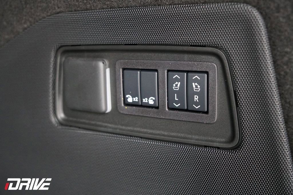 Used 2026 Cadillac Escalade Sport w/ Touring Package image 43