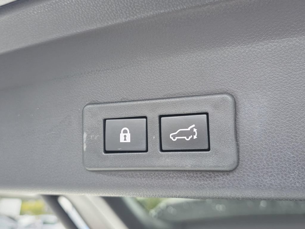 Used 2022 Subaru Ascent Limited w/ Technology Package AWD/4WD image 15
