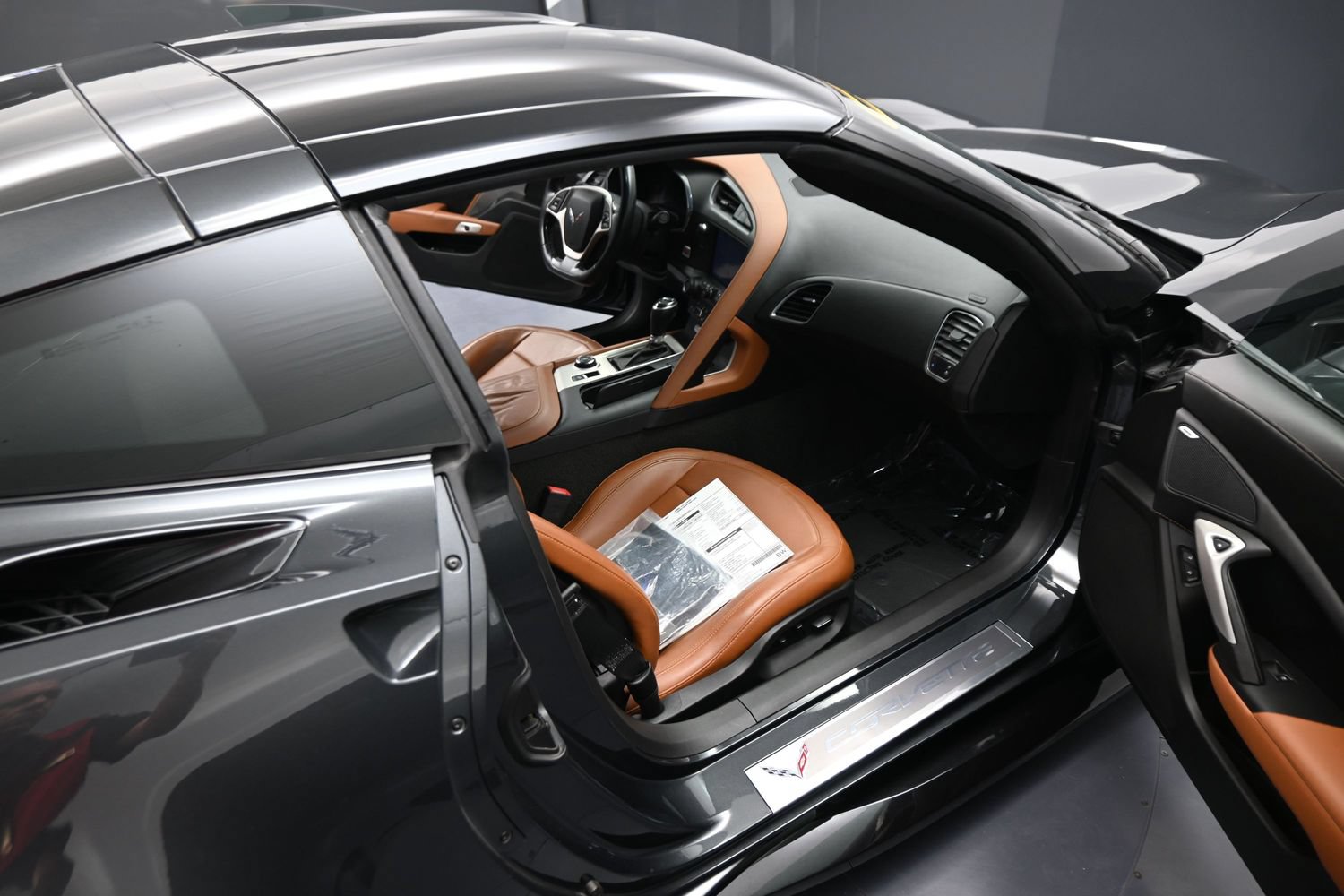 Used 2018 Chevrolet Corvette Grand Sport RWD image 19