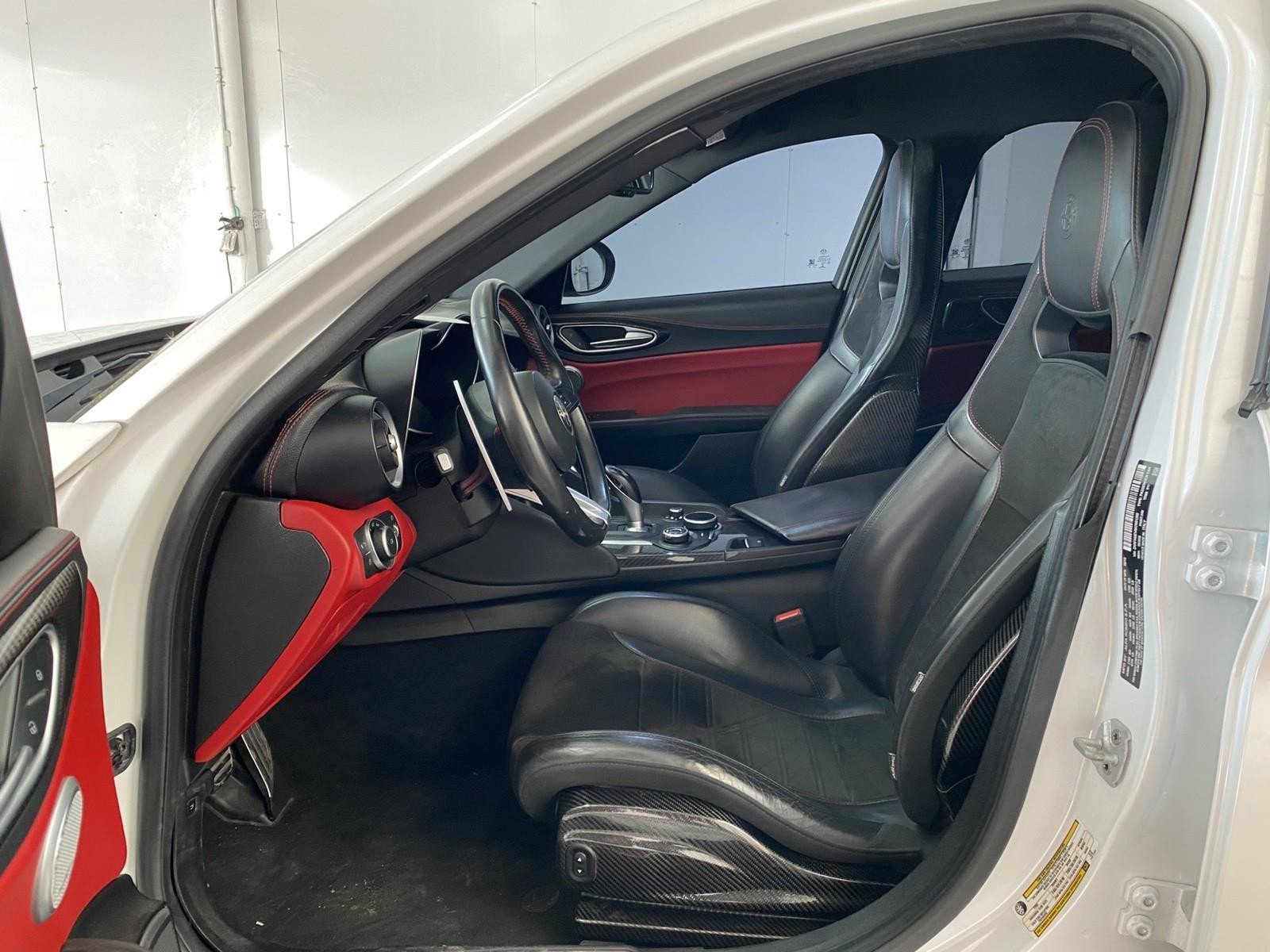 Used 2019 Alfa Romeo Giulia Quadrifoglio w/ Driver Assist Dynamic Package image 19