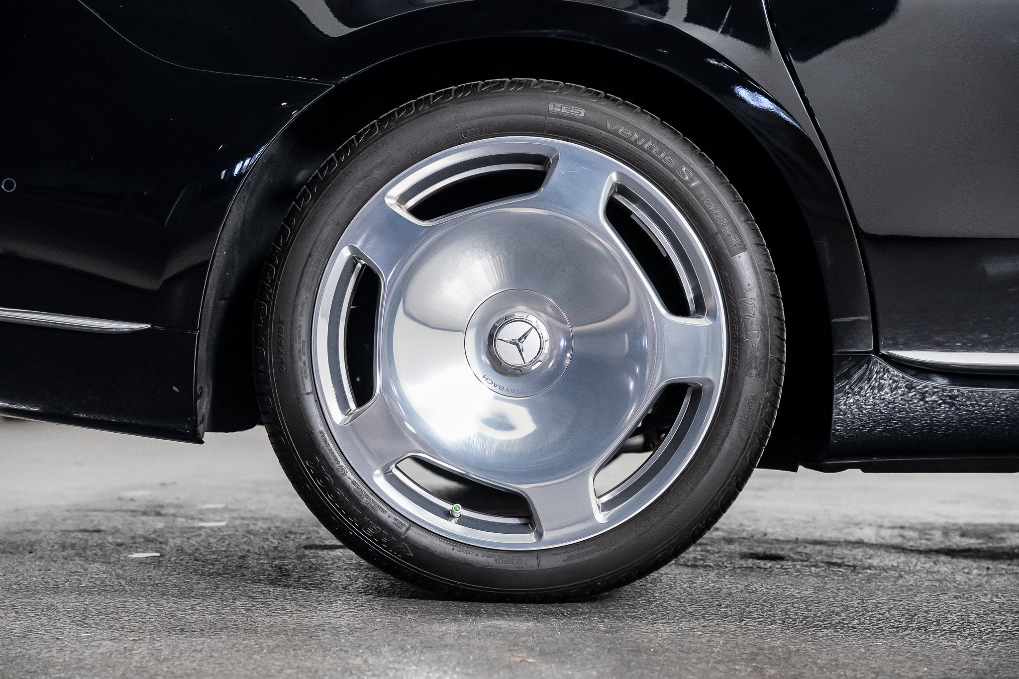 Used 2025 Mercedes-Benz Maybach S 580 4MATIC image 35
