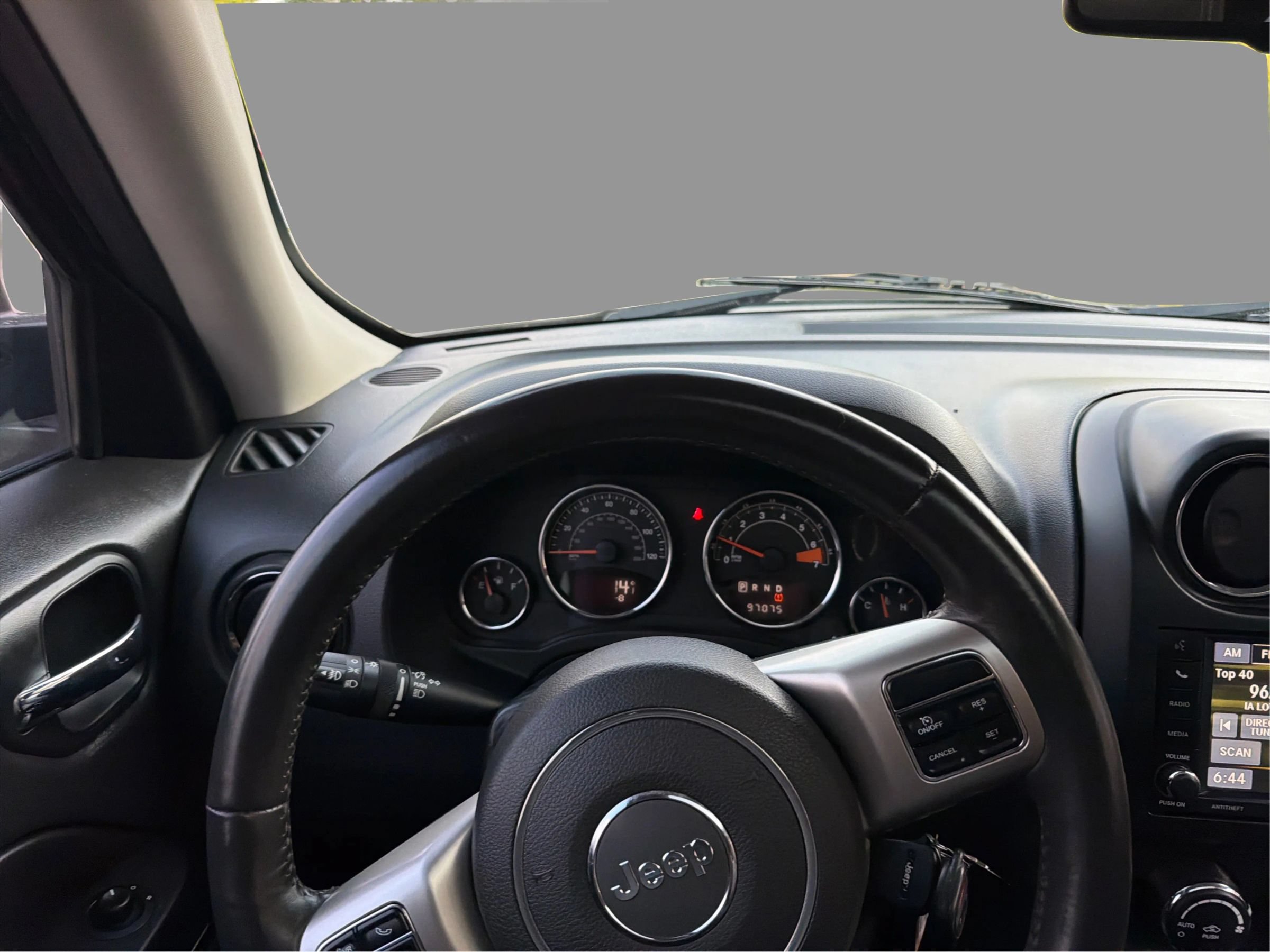 Used 2014 Jeep Patriot Limited w/ Sun/Sound Group AWD/4WD image 20