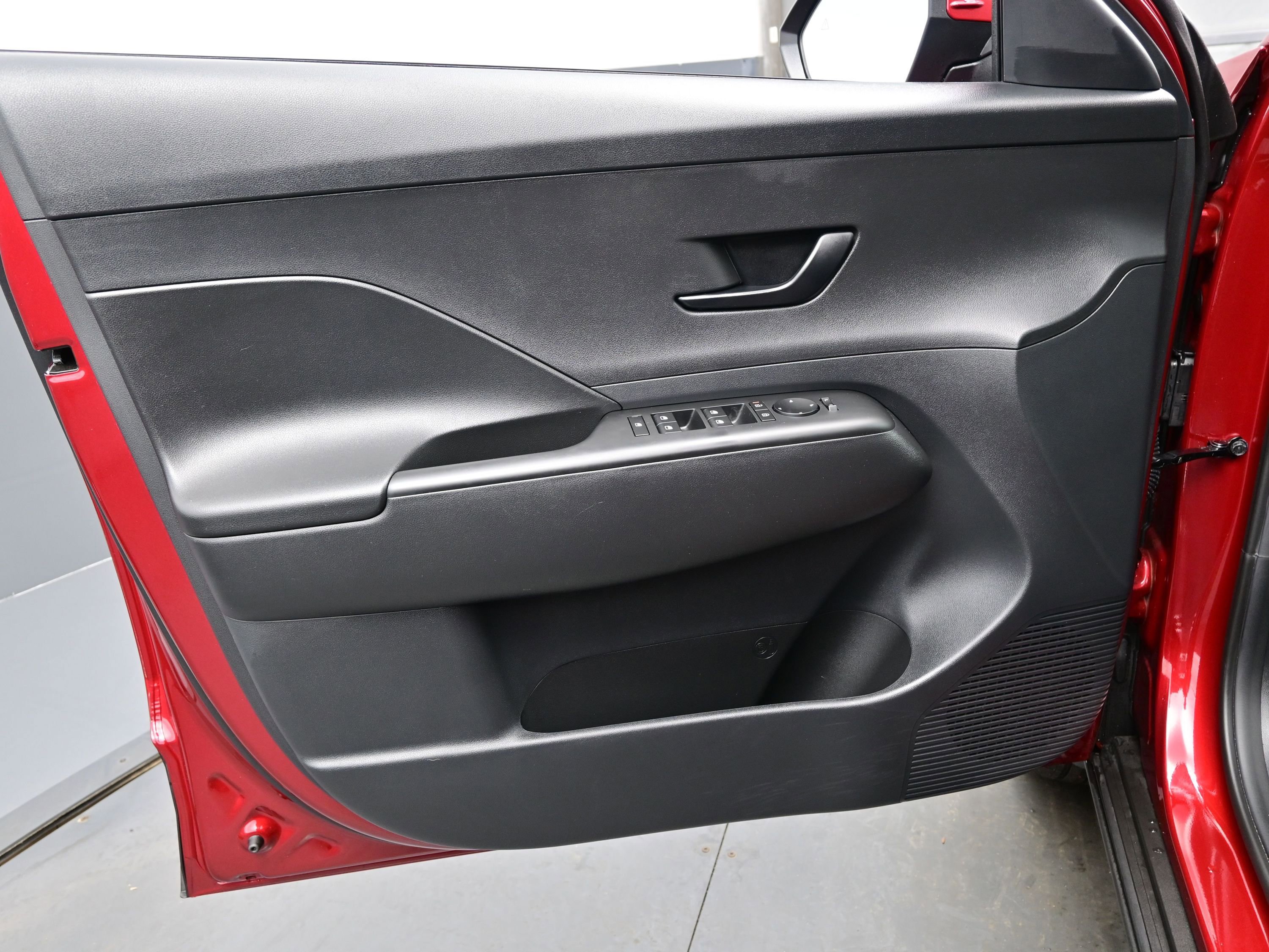 Used 2024 Hyundai Kona SEL w/ Convenience Package image 9