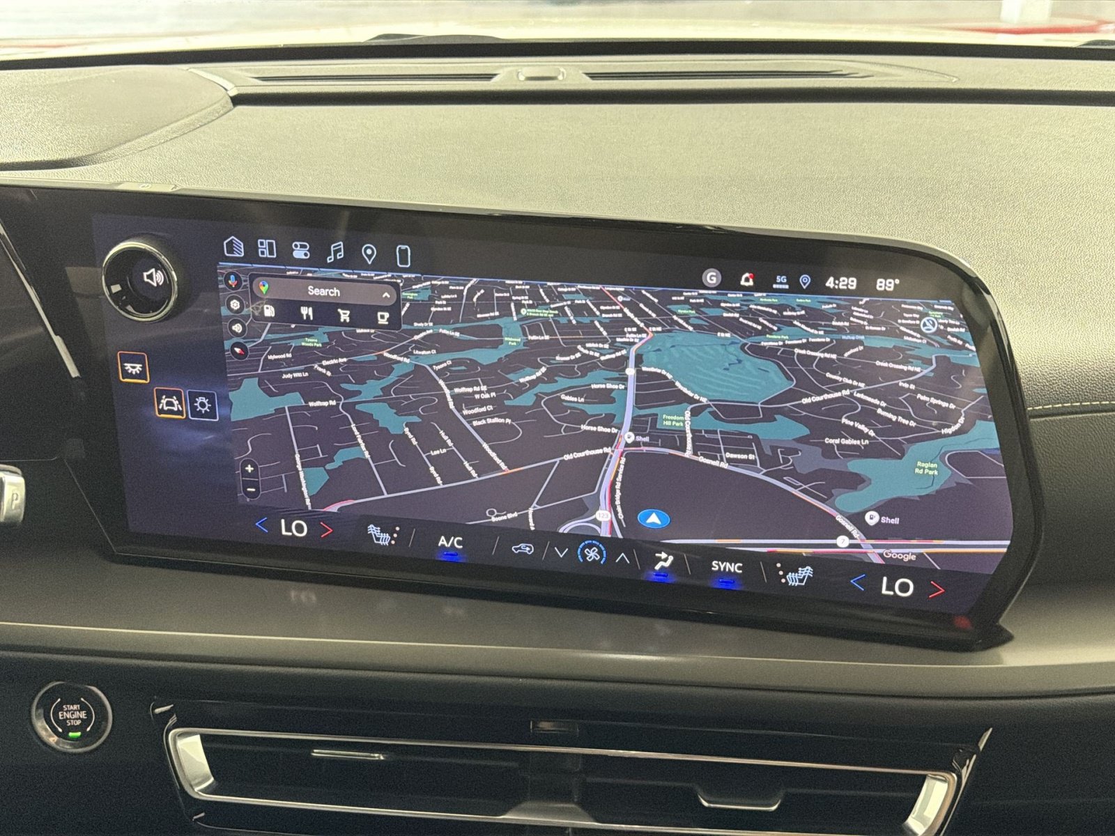 New 2027 Chevrolet Traverse LT FWD image 20