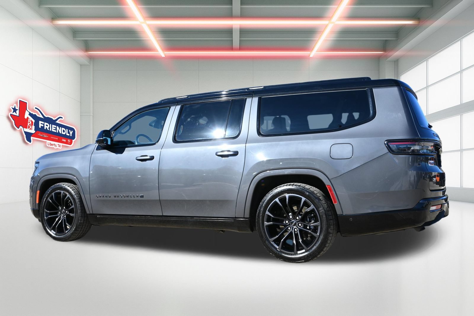 Used 2024 Jeep Grand Wagoneer L Series II w/ Quick Order Packagew 28T AWD/4WD image 2