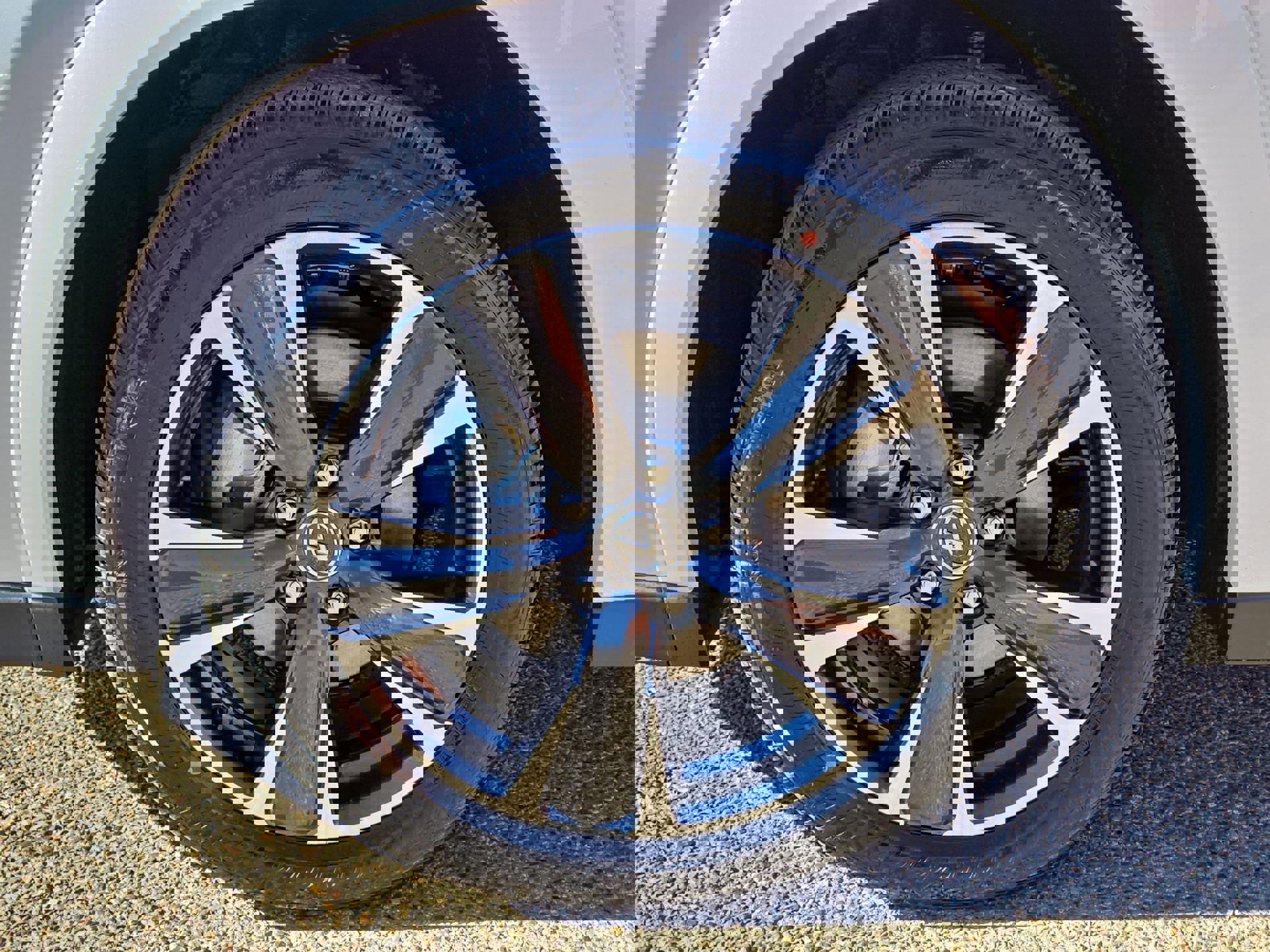 New 2025 Lexus UX 300h FWD image 11