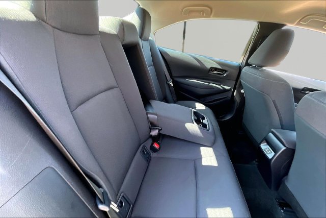 Used 2026 Toyota Corolla LE FWD image 29