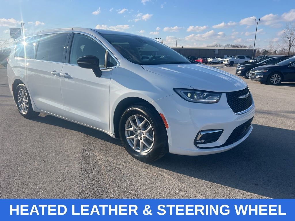 Used 2024 Chrysler Pacifica Touring-L