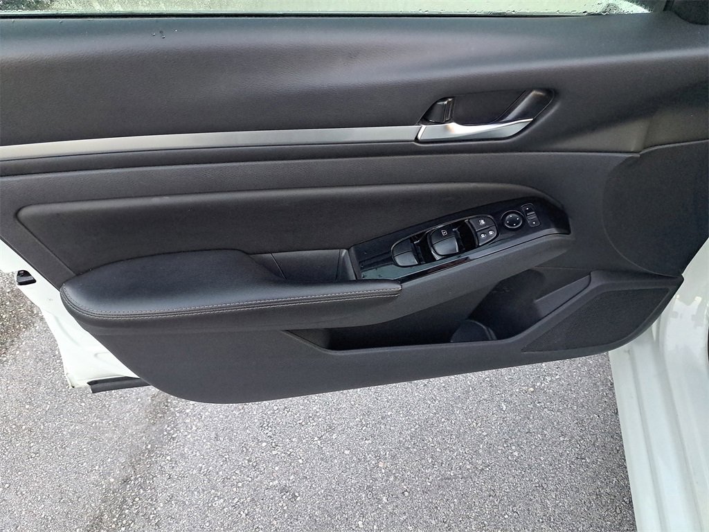 Certified 2023 Nissan Altima 2.5 SV image 15