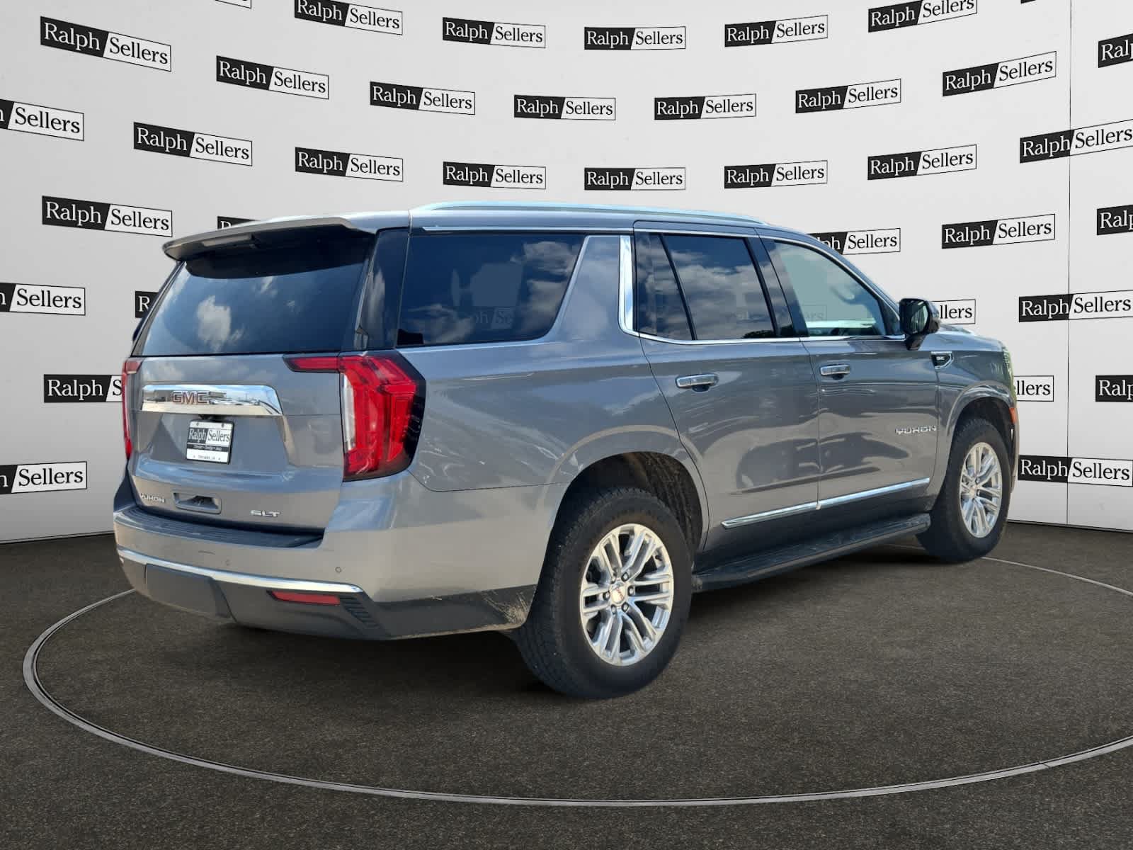 Used 2021 GMC Yukon SLT w/ Rear Media and Nav Package RWD image 6