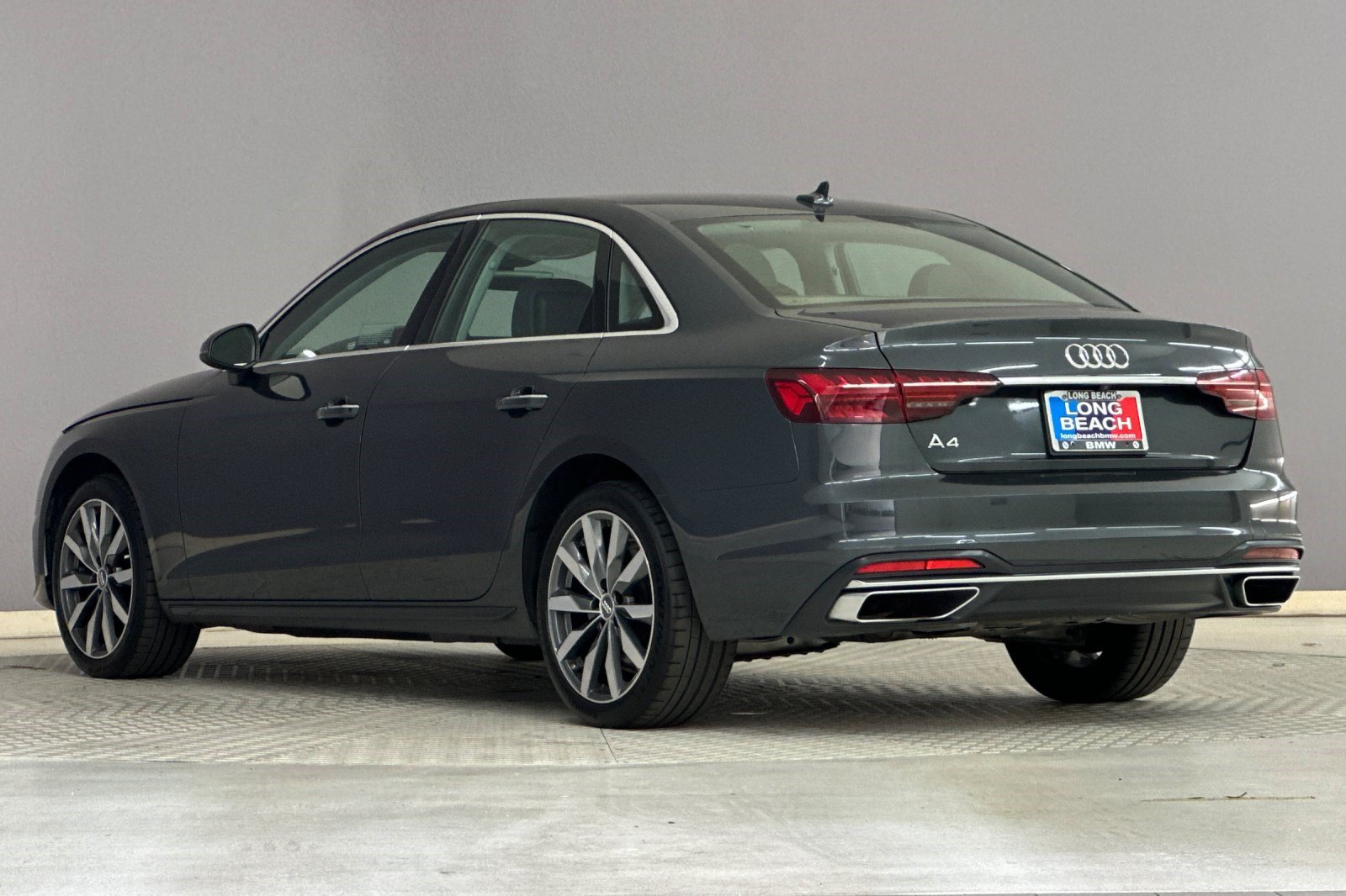 Used 2020 Audi A4 2.0T Premium w/ Convenience Package FWD image 3