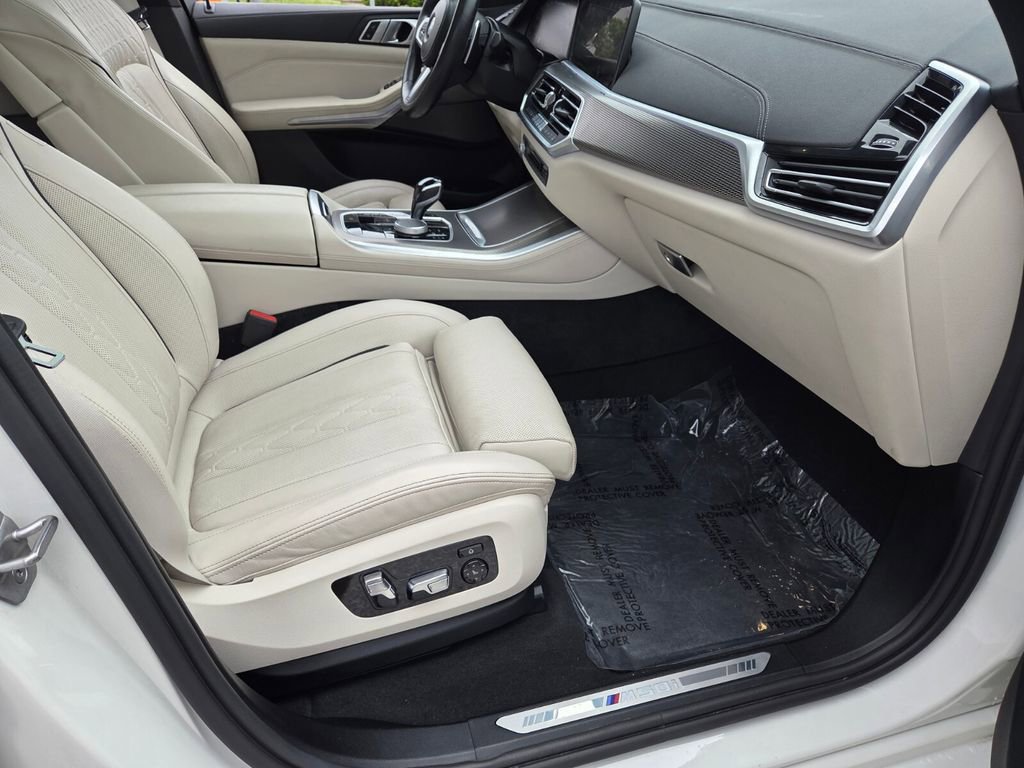 Used 2023 BMW X5 M50i w/ Dynamic Handling Package image 27