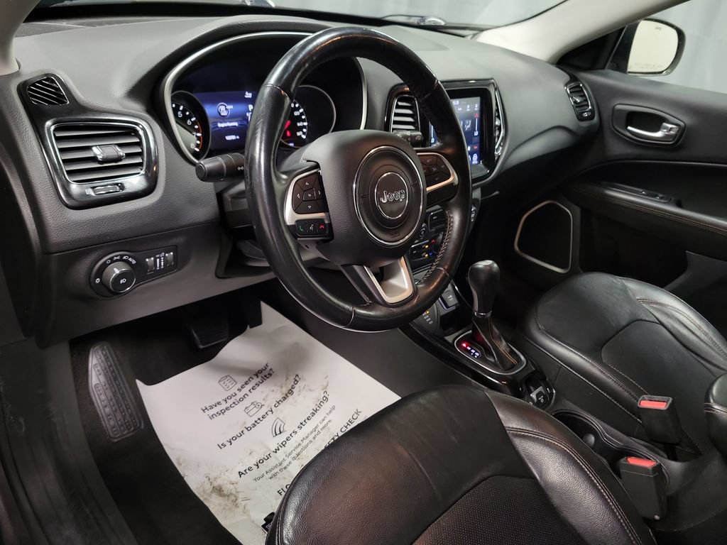 Used 2018 Jeep Compass Limited AWD/4WD image 17