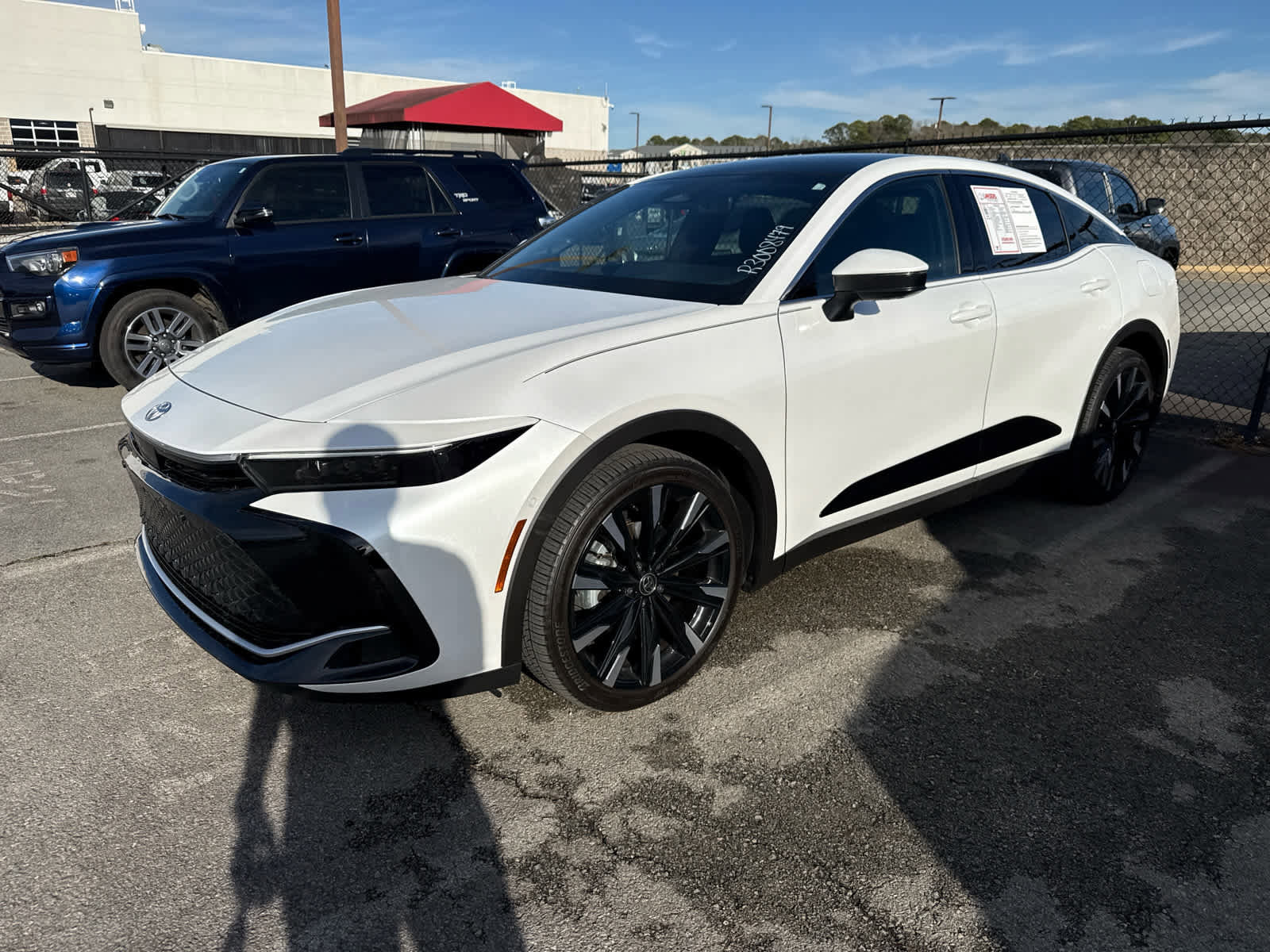 Used 2024 Toyota Crown Platinum image 5