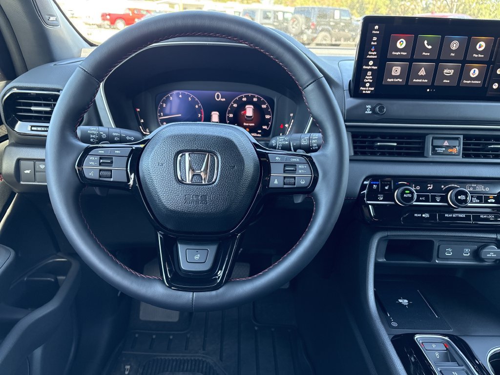 Used 2026 Honda Pilot Black Edition image 11
