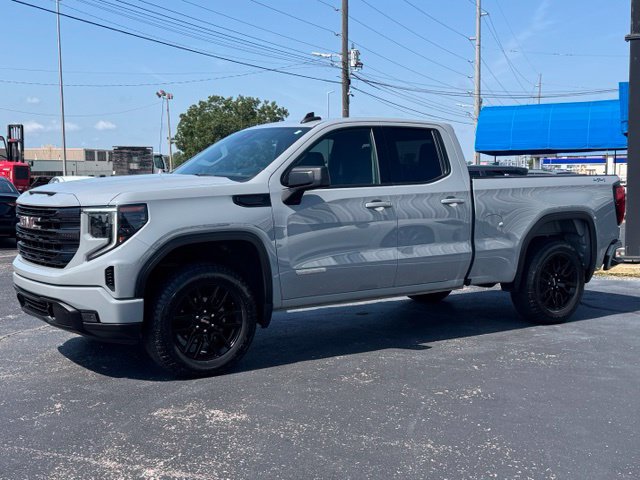 Used 2024 GMC Sierra 1500 Elevation AWD/4WD image 3