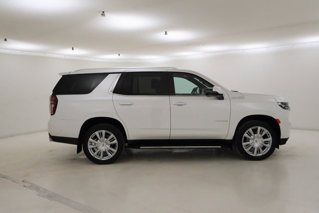 Used 2024 Chevrolet Tahoe High Country w/ Advanced Technology Package image 2