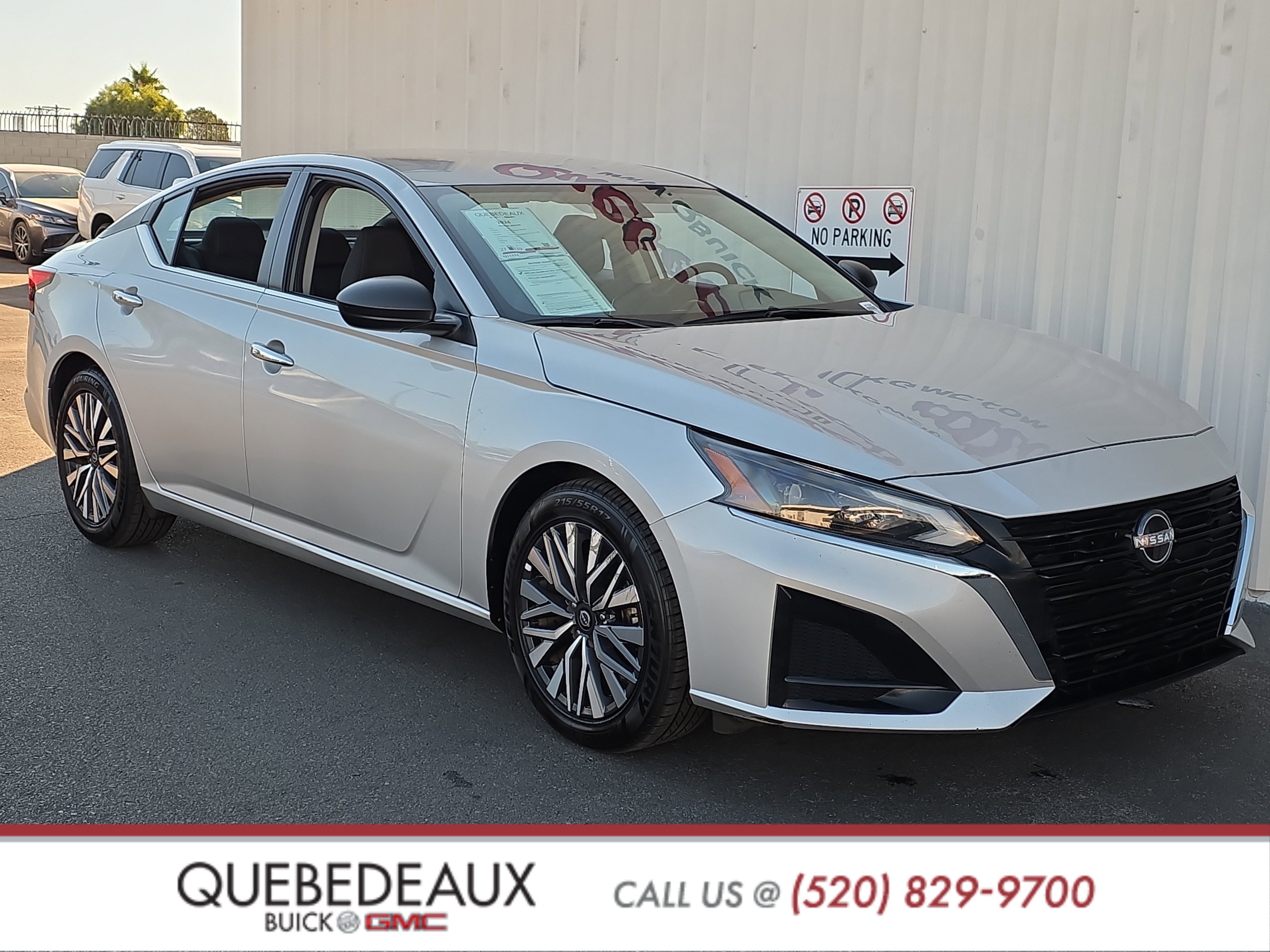 Used 2024 Nissan Altima 2.5 SV image 1