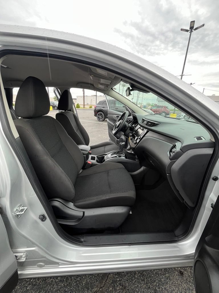 Used 2022 Nissan Rogue Sport S FWD image 25