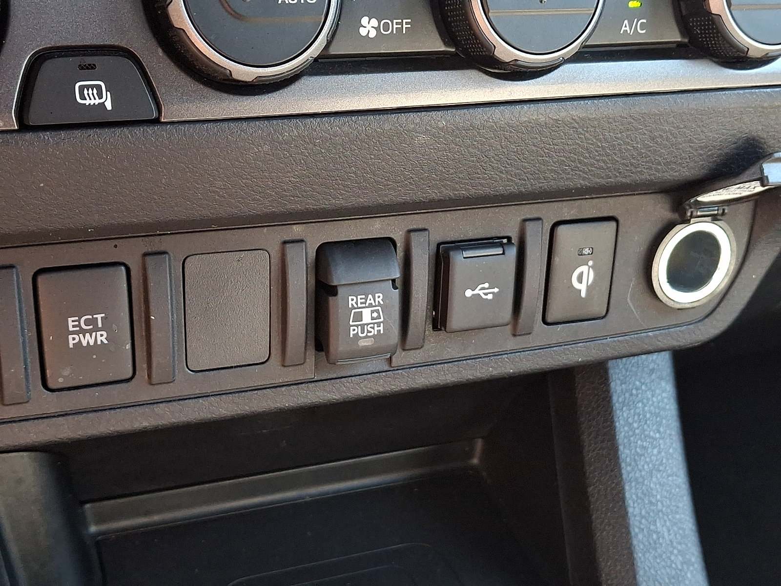 Used 2023 Toyota Tacoma TRD Off-Road AWD/4WD image 24