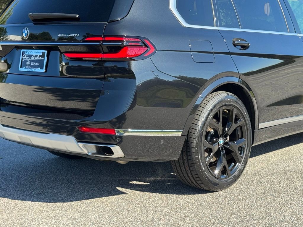 Used 2024 BMW X7 xDrive40i w/ Parking Assistance Package image 23
