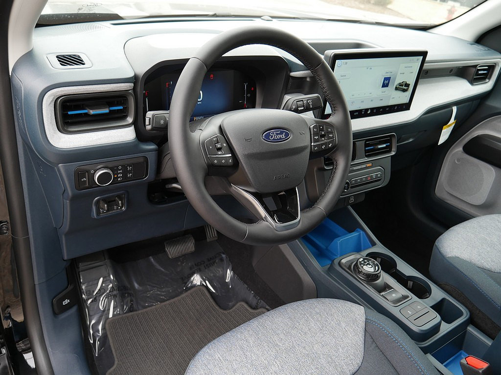 New 2026 Ford Maverick XLT w/ XLT Luxury Package AWD/4WD image 11