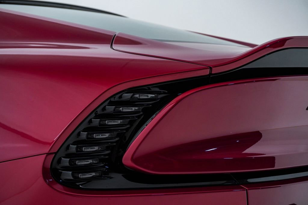 Used 2025 Aston Martin Vanquish RWD image 13