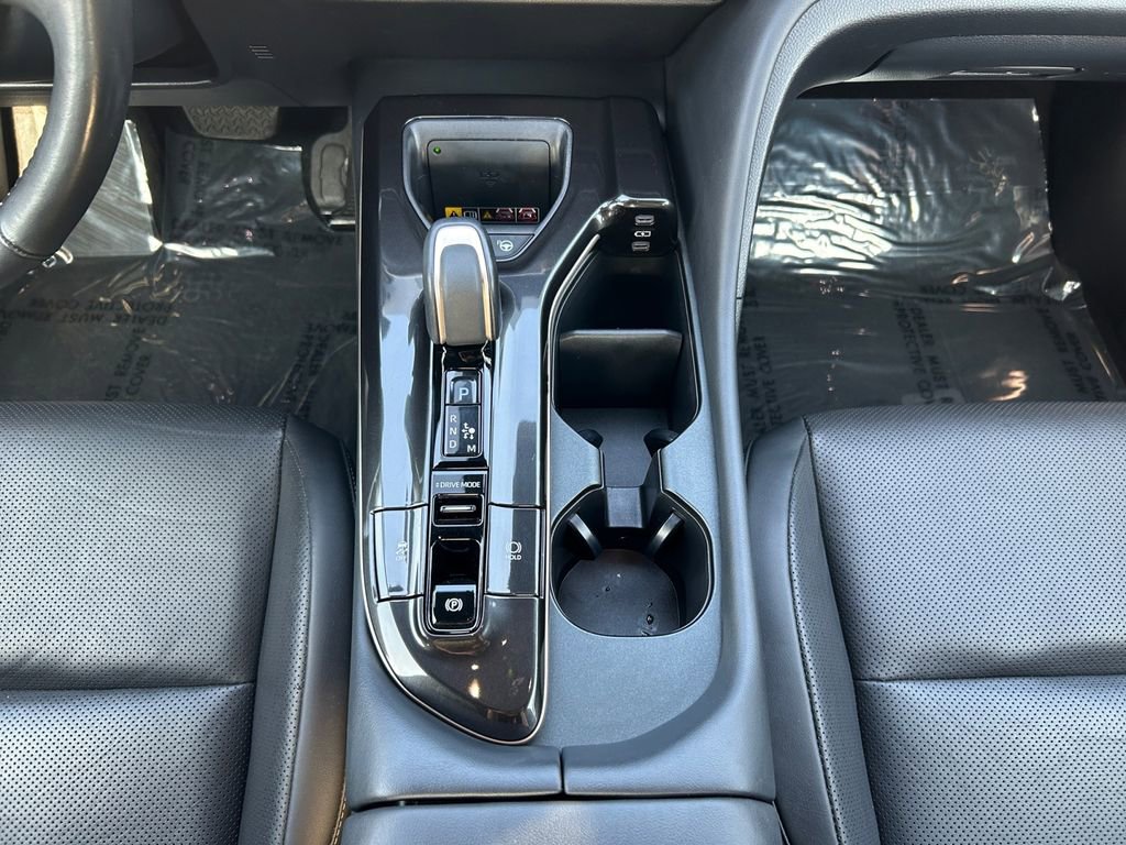 Used 2025 Toyota Crown Platinum image 12