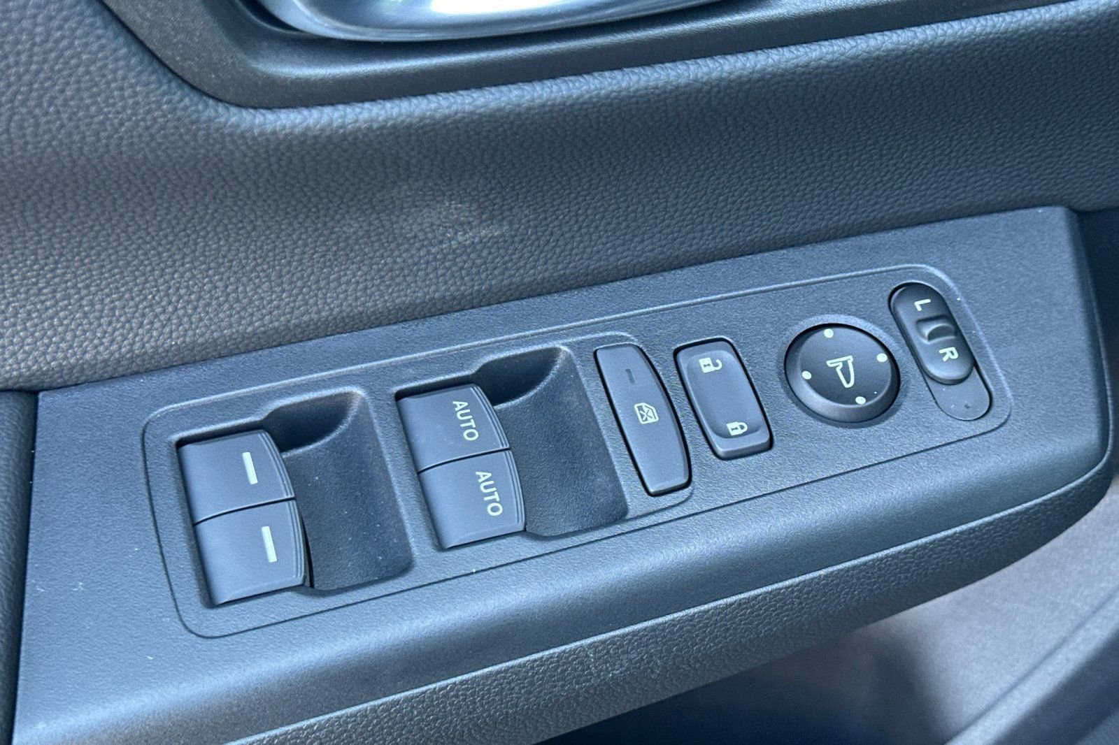 New 2026 Honda CR-V EX image 24