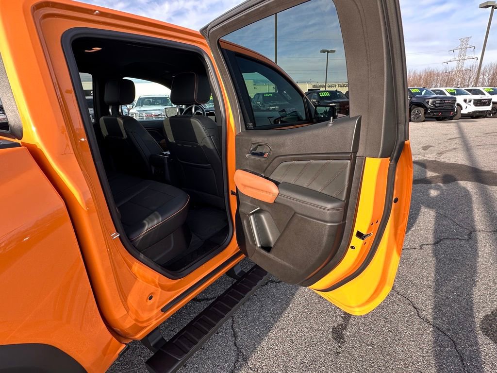 Certified 2025 GMC Canyon AT4 AWD/4WD image 17