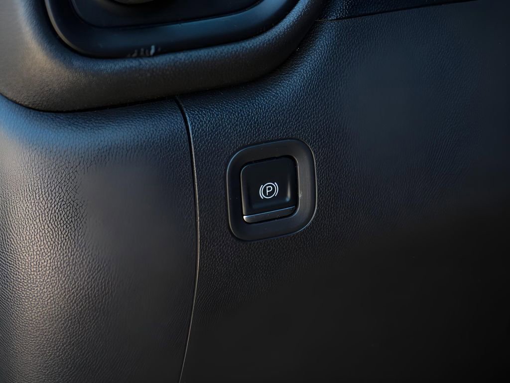 Used 2020 Chevrolet Silverado 1500 Custom w/ Custom Value Package image 26