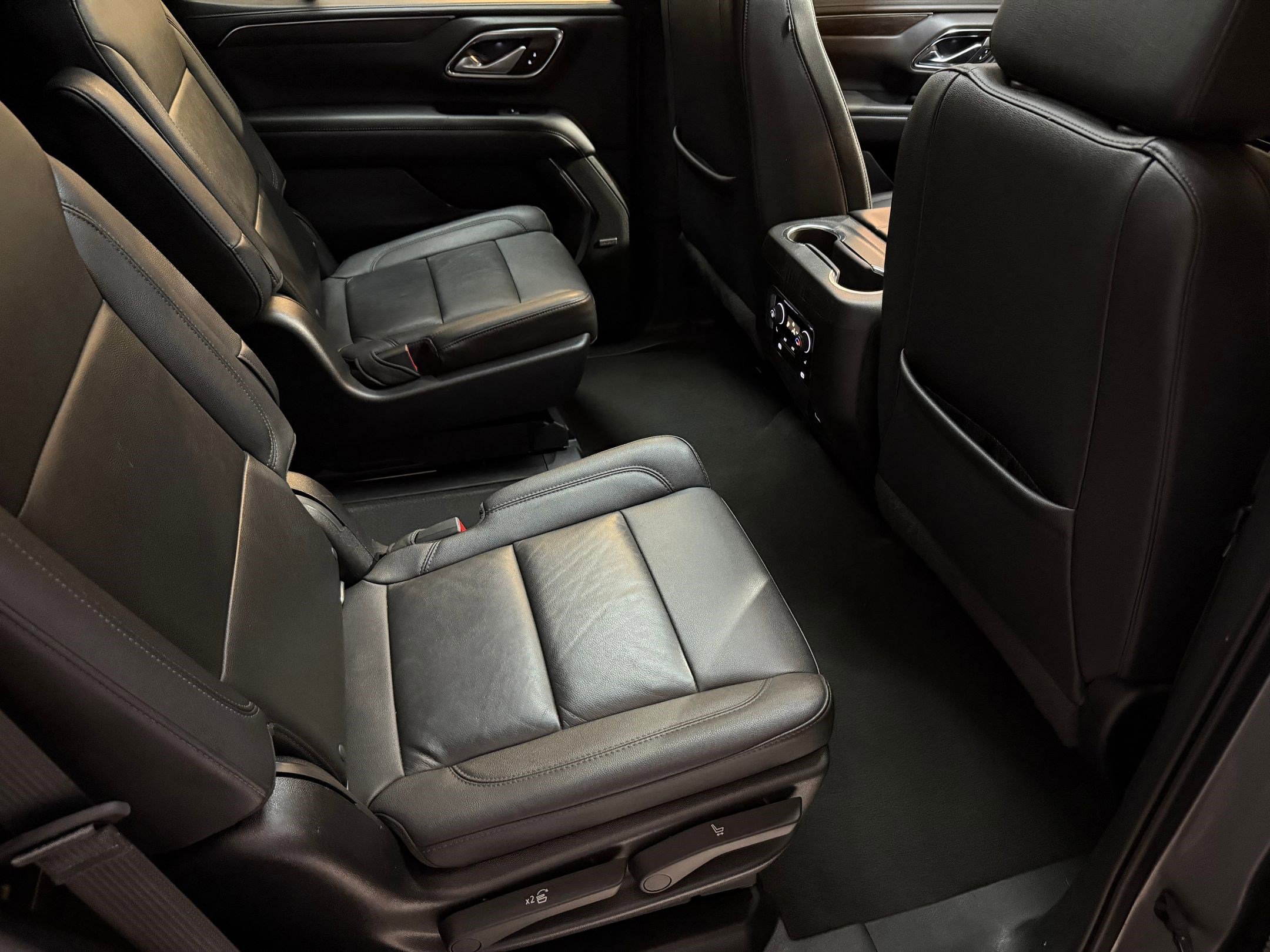 Used 2022 Chevrolet Tahoe LT w/ LT Signature Package image 48