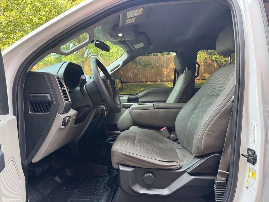 Used 2016 Ford F150 XLT AWD/4WD image 12