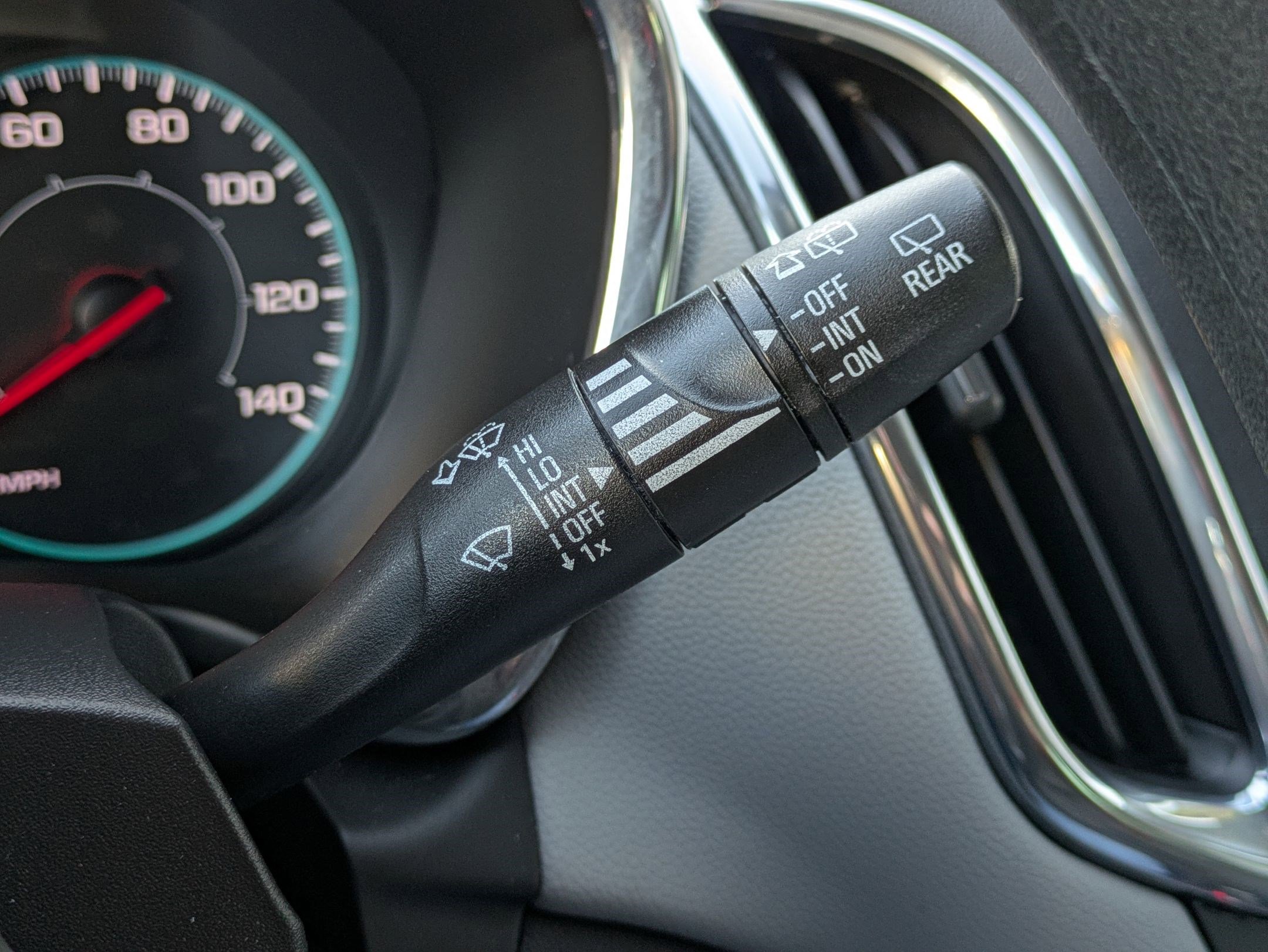 Certified 2023 Chevrolet Equinox LS image 16