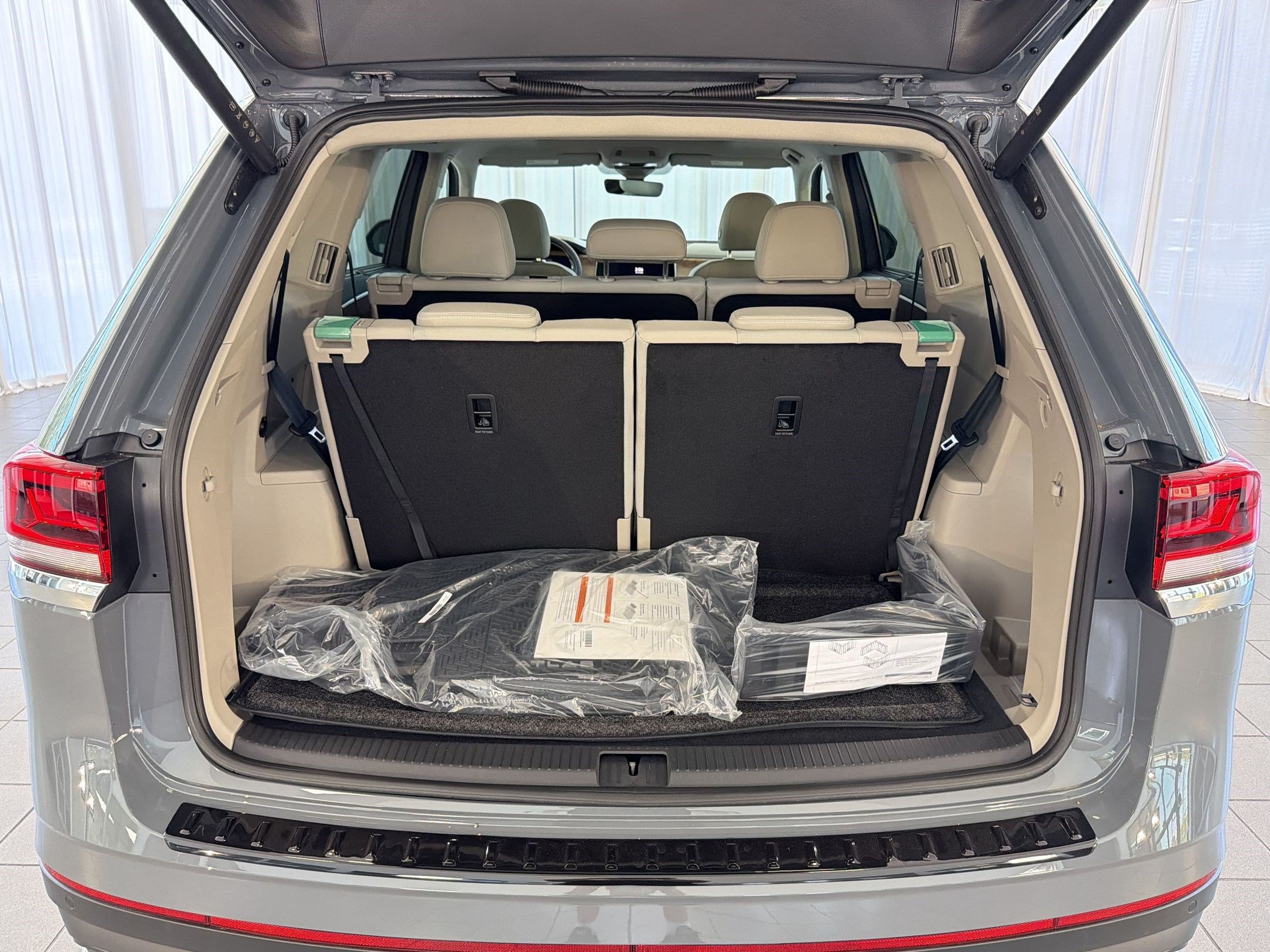 New 2026 Volkswagen Atlas SE FWD image 35