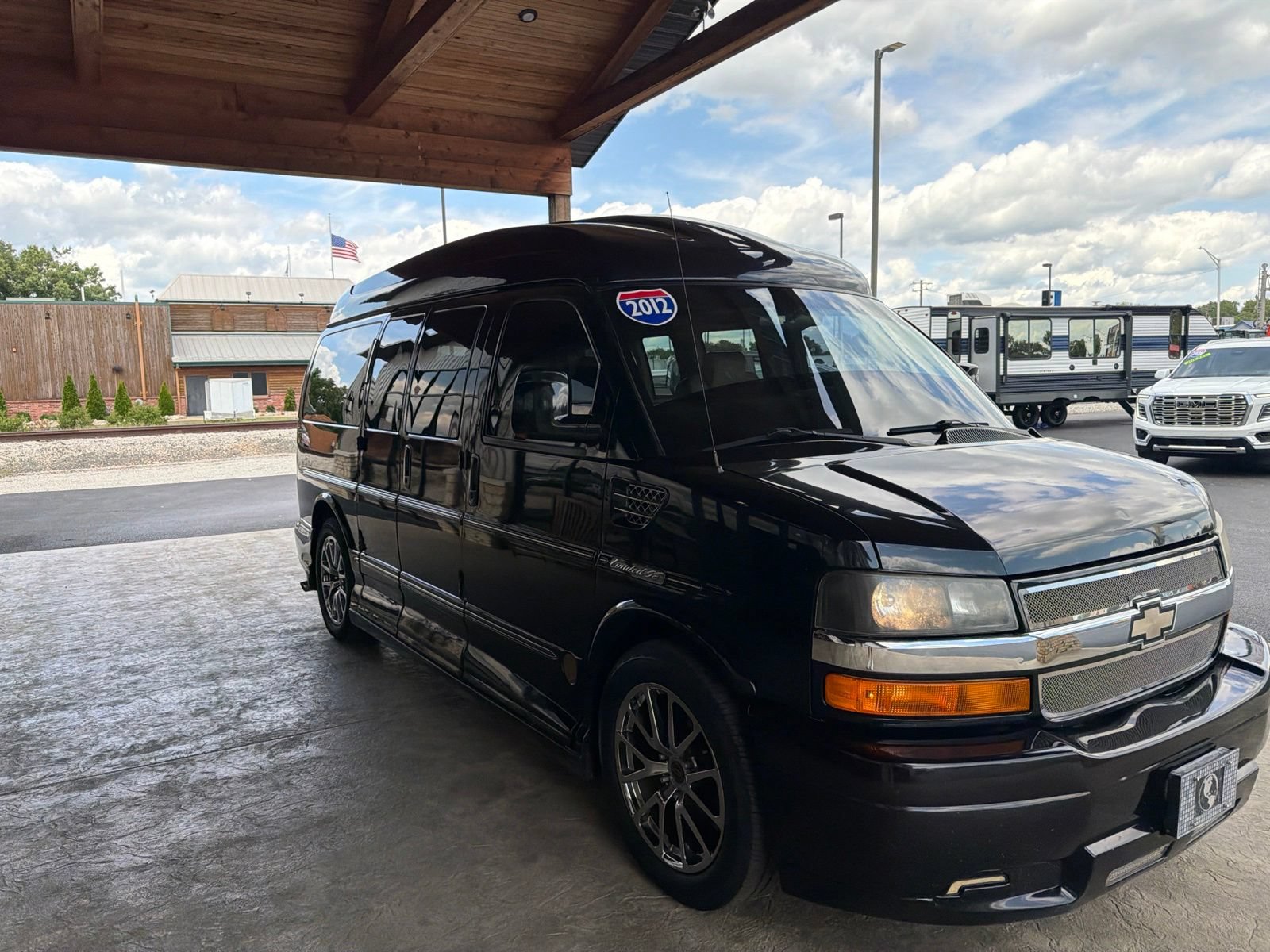 Used 2012 Chevrolet Express 1500 RWD image 19