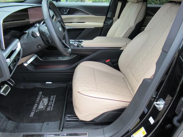 Certified 2025 Cadillac Lyriq Sport w/ Nappa Leather Package AWD/4WD image 17