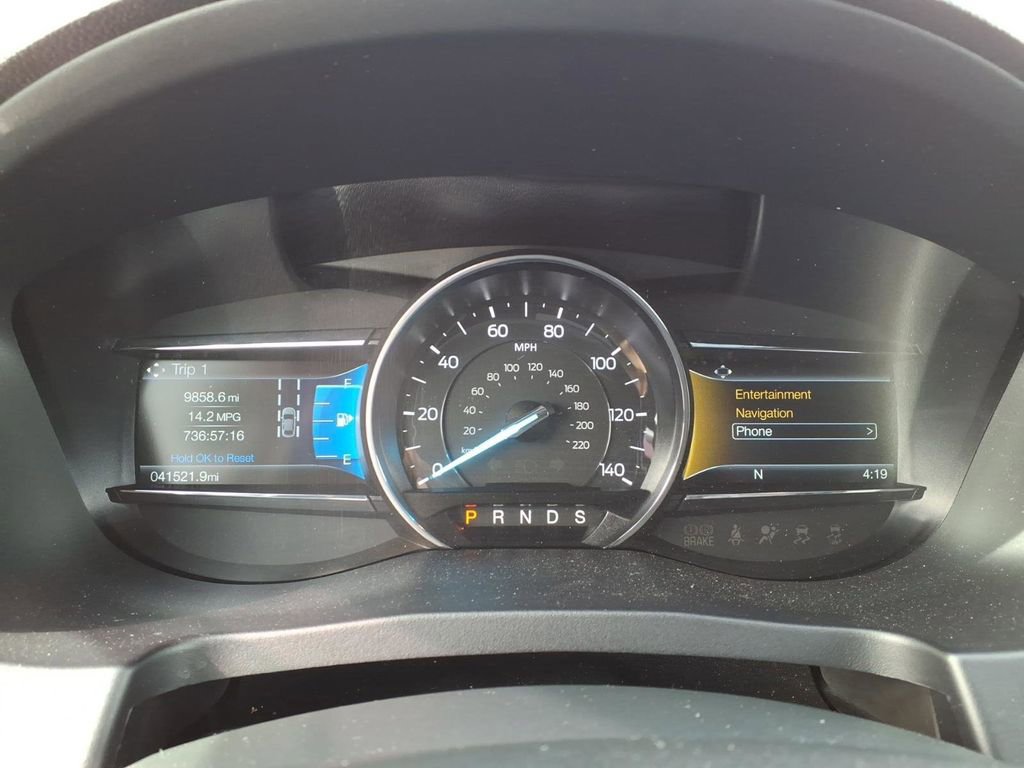 Certified 2019 Ford Explorer XLT w/ Equipment Group 202A image 21