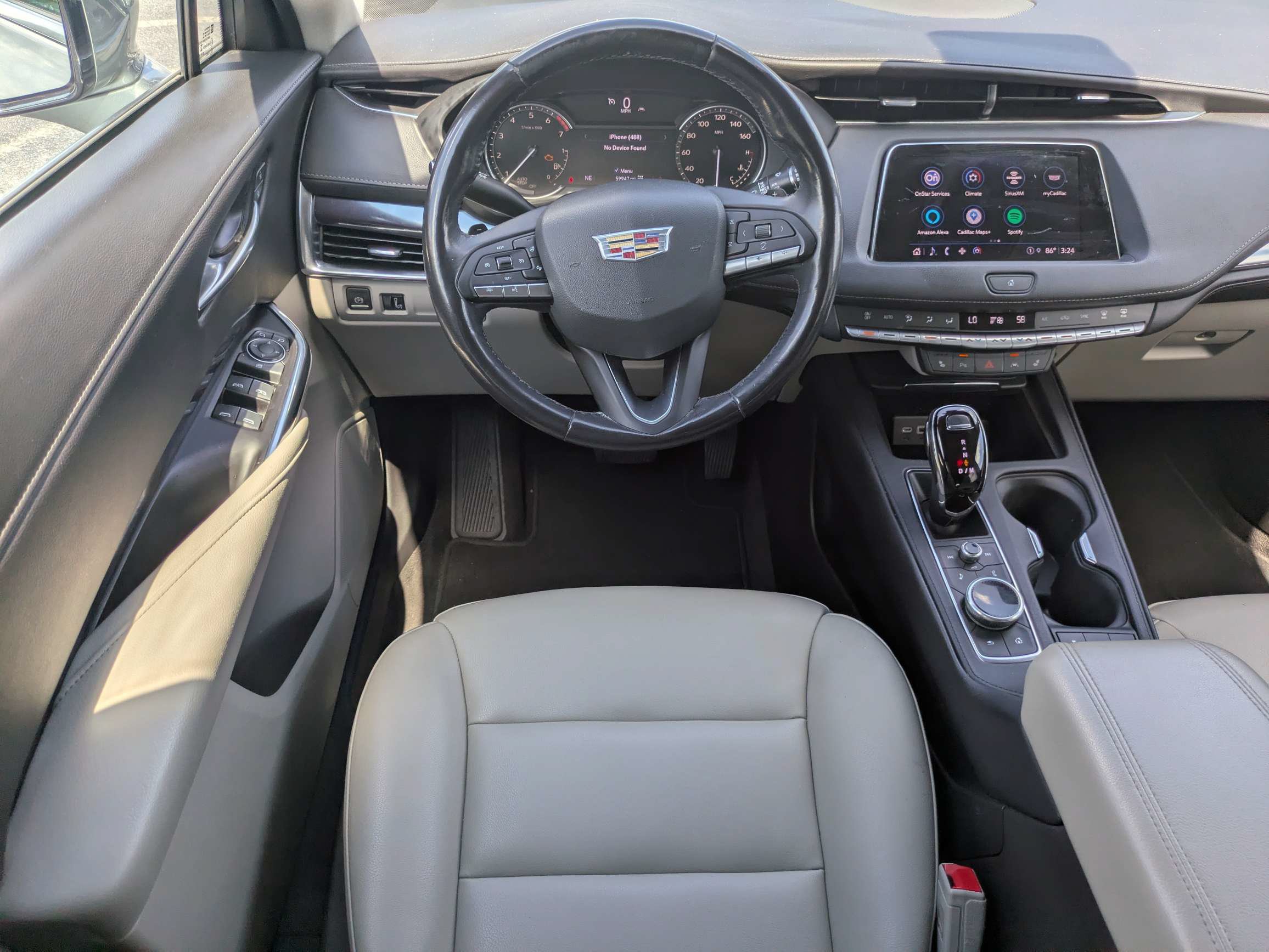 Certified 2023 Cadillac XT4 Luxury w/ Cold Weather Package AWD/4WD image 4