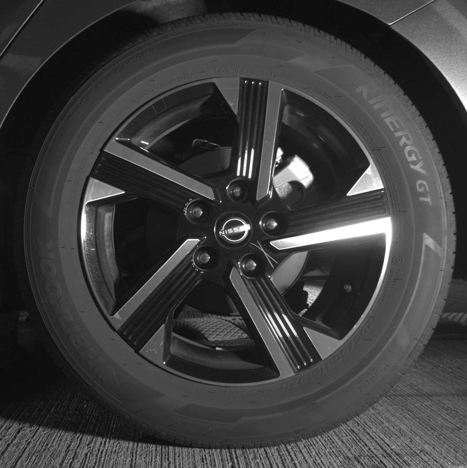 Used 2025 Nissan Sentra SV image 14