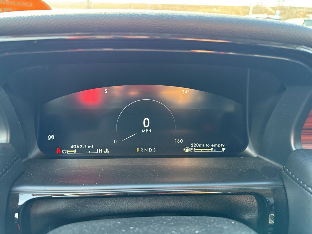 Used 2023 Lincoln Nautilus Reserve w/ Equipment Group 201A image 16