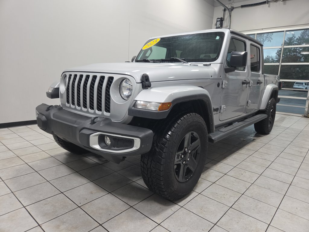 Used 2023 Jeep Gladiator Sport AWD/4WD image 7