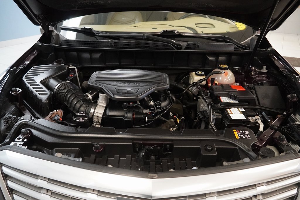 Used 2018 Cadillac XT5 Platinum w/ Driver Assist Package image 19